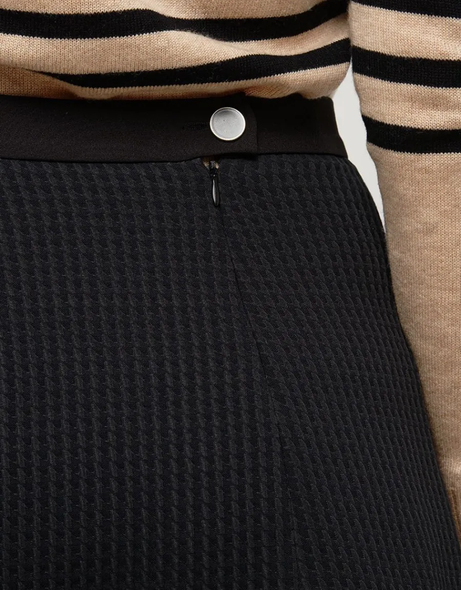 Christine Laure Jupes|Robes & Jupes*Jupe noire évasée gaufrée